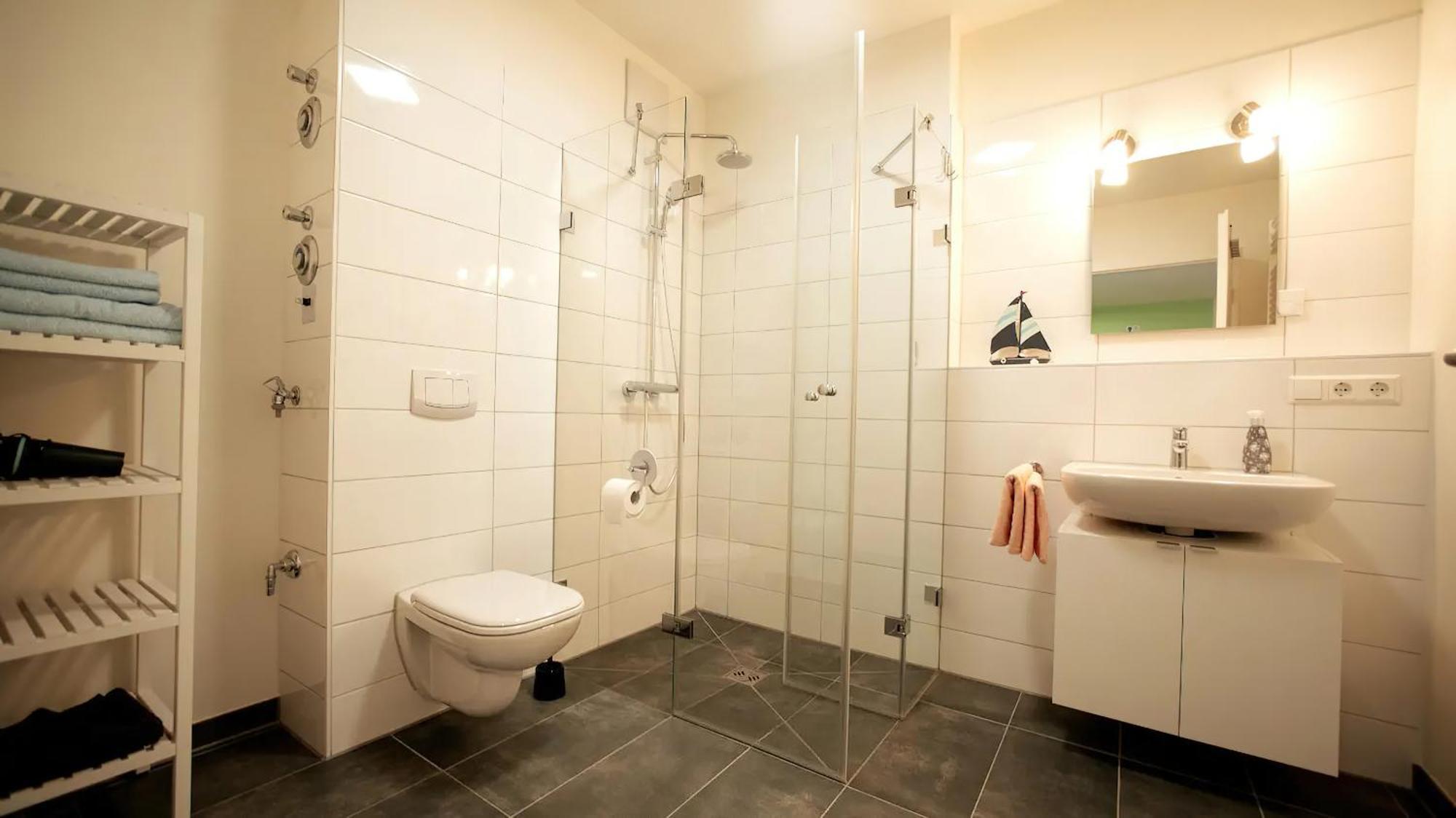 Schoenes 2 Zimmer Apartment Zentral Gelegen 普福尔茨海姆 外观 照片