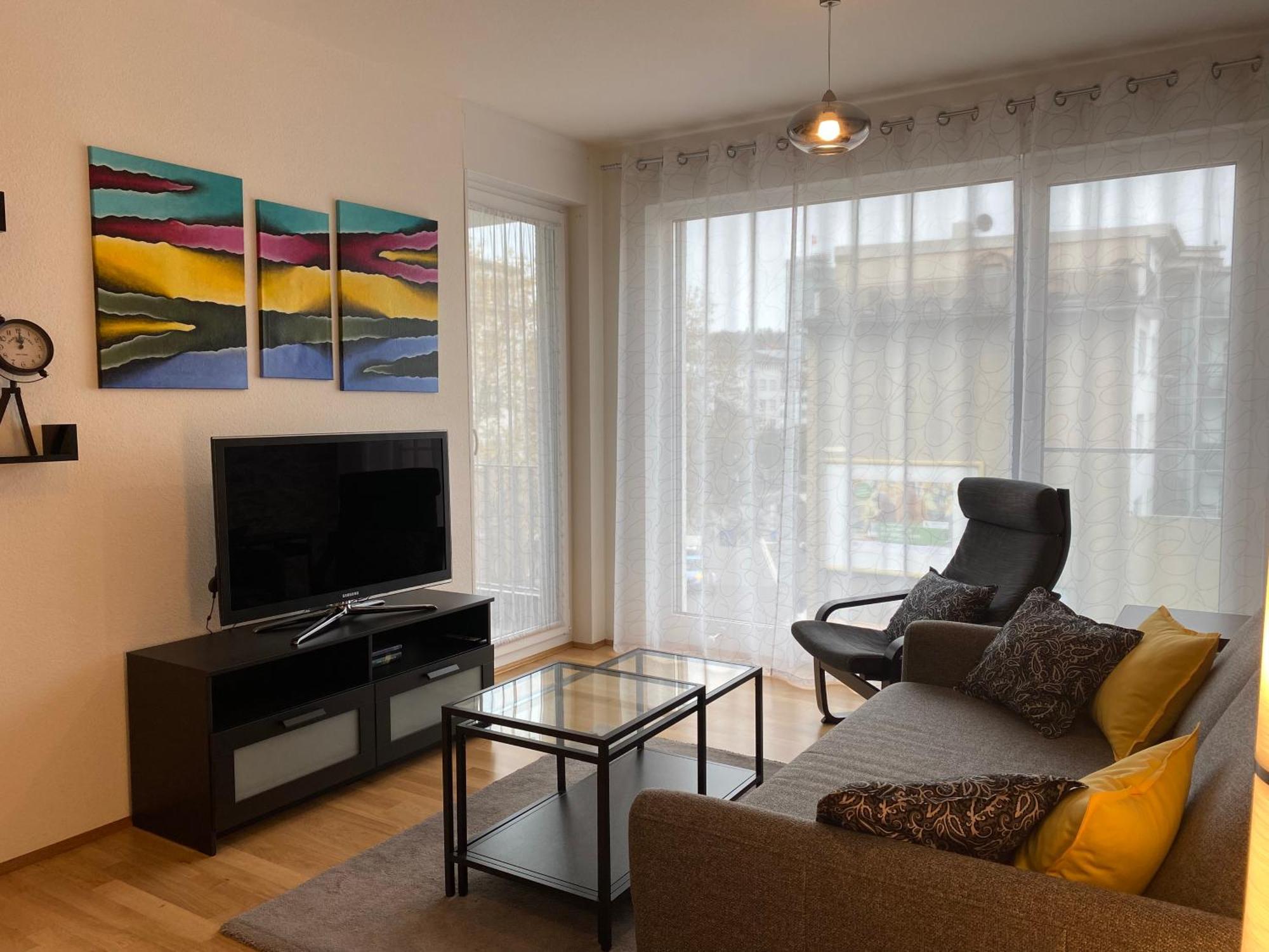 Schoenes 2 Zimmer Apartment Zentral Gelegen 普福尔茨海姆 外观 照片