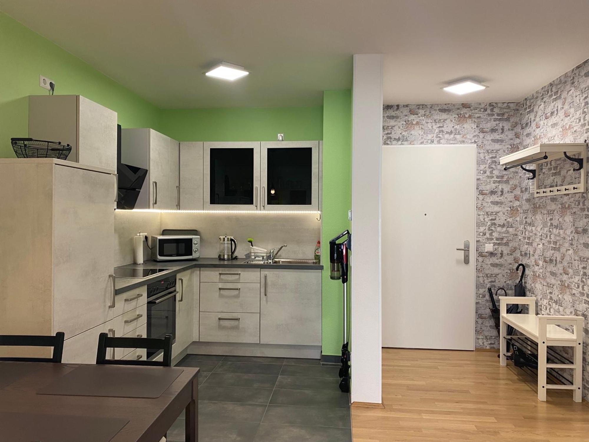 Schoenes 2 Zimmer Apartment Zentral Gelegen 普福尔茨海姆 外观 照片